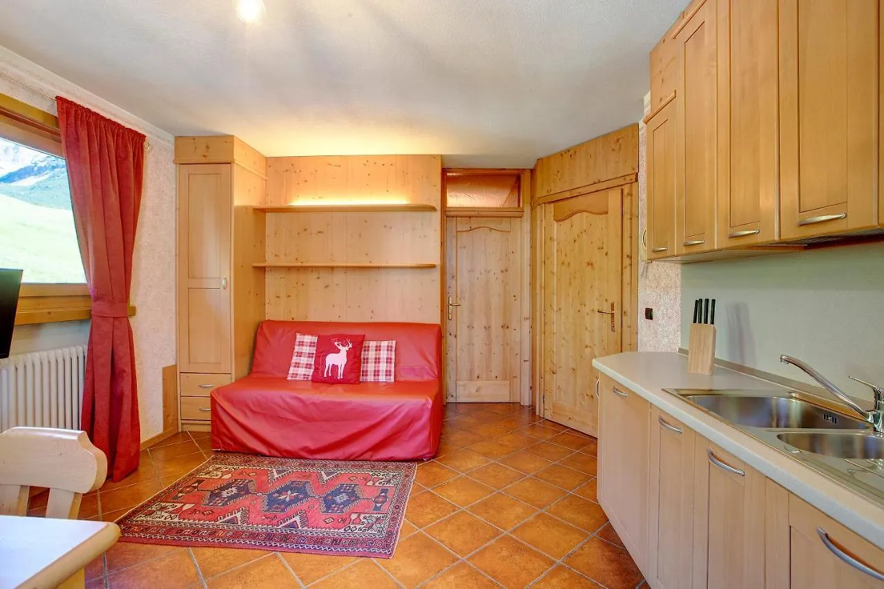 Apartment Ferienwohnung La Baitina App B Livigno Italien